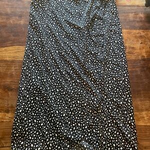 New without tags Old Navy wrap and tie skirt